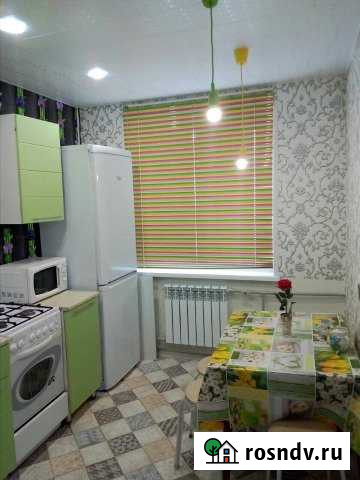 3-комнатная квартира, 63 м², 9/9 эт. в аренду посуточно в Павлово Нижегородской области Павлово - изображение 1