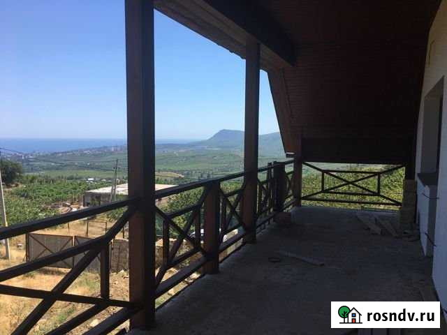 Дом 167 м² на участке 8 сот. на продажу в Алуште Алушта - изображение 1