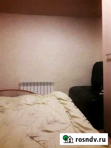 Комната 10 м² в 3-ком. кв., 1/1 эт. в аренду на длительный срок в Омске Омск - изображение 1