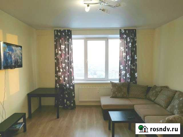 2-комнатная квартира, 71 м², 17/17 эт. в аренду посуточно в Ижевске Ижевск - изображение 1