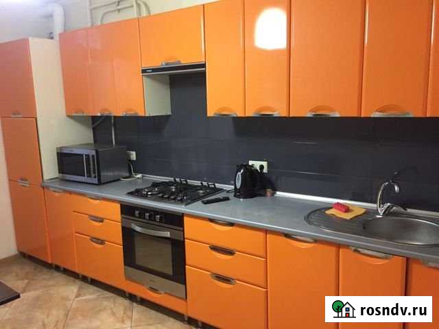 2-комнатная квартира, 58 м², 1/9 эт. в аренду посуточно в Севастополе Севастополь - изображение 1