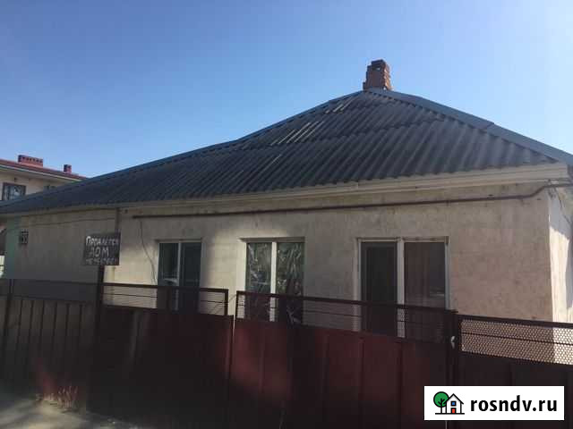 Дом 100 м² на участке 6 сот. на продажу в Славянске-на-Кубани Славянск-на-Кубани - изображение 1