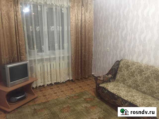 2-комнатная квартира, 40 м², 1/2 эт. в аренду посуточно в Камышине Камышин - изображение 1