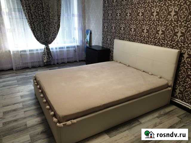 3-комнатная квартира, 80 м², 1/5 эт. в аренду посуточно в Таганроге Таганрог - изображение 1