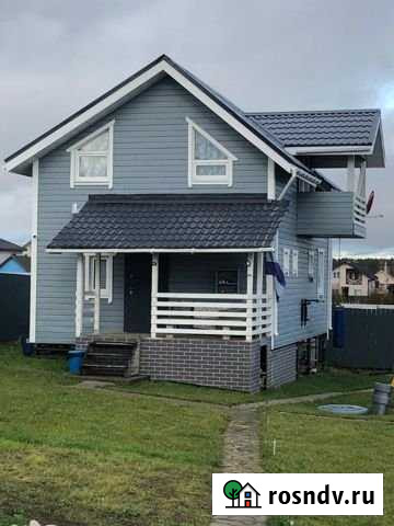 Коттедж 110 м² на участке 10 сот. в аренду посуточно в Лесколово Лесколово - изображение 1