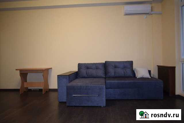 2-комнатная квартира, 80 м², 1/9 эт. в аренду на длительный срок в Ялте Ялта - изображение 1