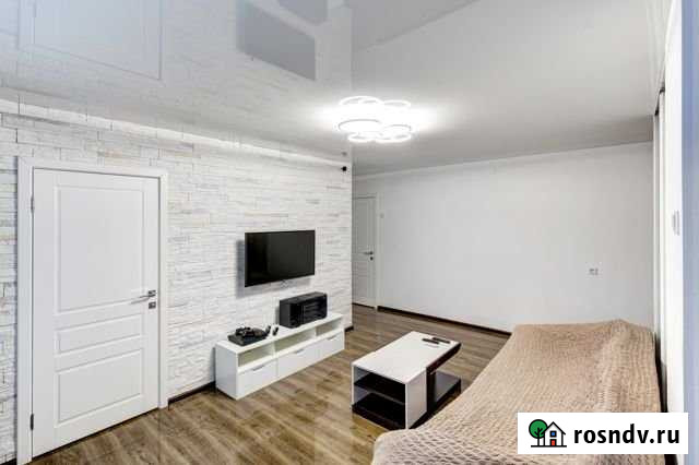 3-комнатная квартира, 60 м², 5/5 эт. в аренду посуточно в Екатеринбурге Екатеринбург - изображение 1