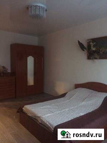 2-комнатная квартира, 72 м², 3/9 эт. в аренду посуточно в Кузнецке Кузнецк - изображение 1