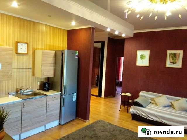 3-комнатная квартира, 95 м², 2/3 эт. в аренду посуточно в Таганроге Таганрог - изображение 1