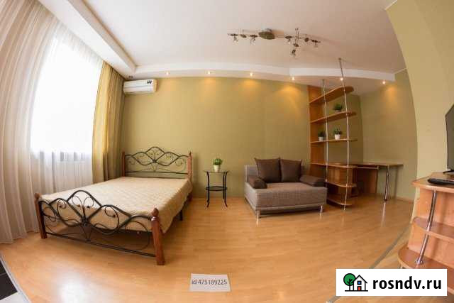 Квартира-студия, 50 м², 2/10 эт. в аренду посуточно в Тюмени Тюмень - изображение 1