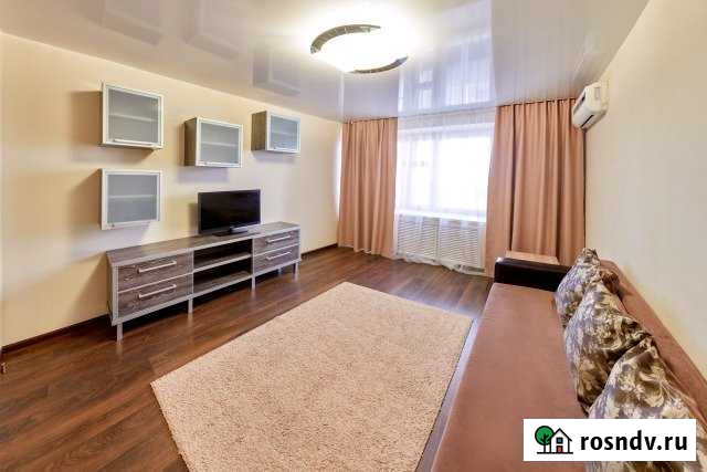 2-комнатная квартира, 50 м², 9/10 эт. в аренду посуточно в Кургане Курган - изображение 1