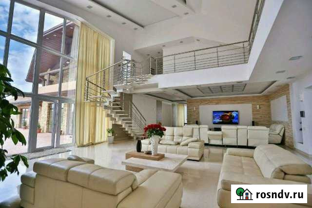 Коттедж 750 м² на участке 15 сот. на продажу в Старом Осколе Старый Оскол - изображение 1