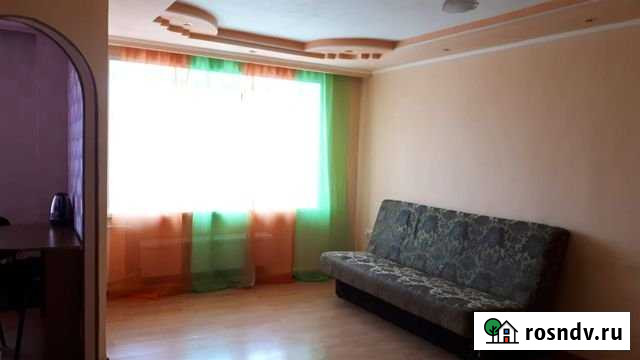 2-комнатная квартира, 46 м², 2/5 эт. в аренду посуточно в Белово Белово - изображение 1