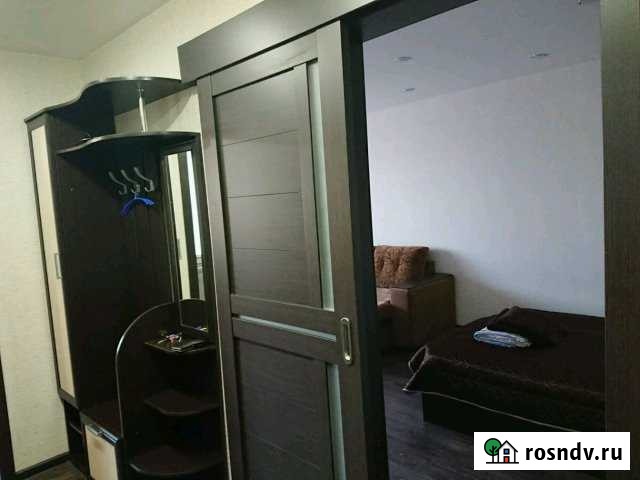 1-комнатная квартира, 36 м², 2/5 эт. в аренду посуточно в Братске Братск - изображение 1