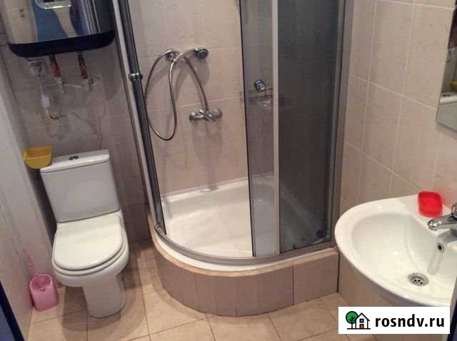 1-комнатная квартира, 32 м², 1/5 эт. в аренду на длительный срок в Ялте Ялта - изображение 1