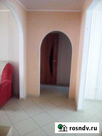 3-комнатная квартира, 60 м², 1/5 эт. в аренду посуточно в Чапаевске Чапаевск - изображение 1