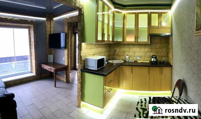 Коттедж 65 м² на участке 25 сот. в аренду посуточно в Петергофе Петергоф - изображение 1