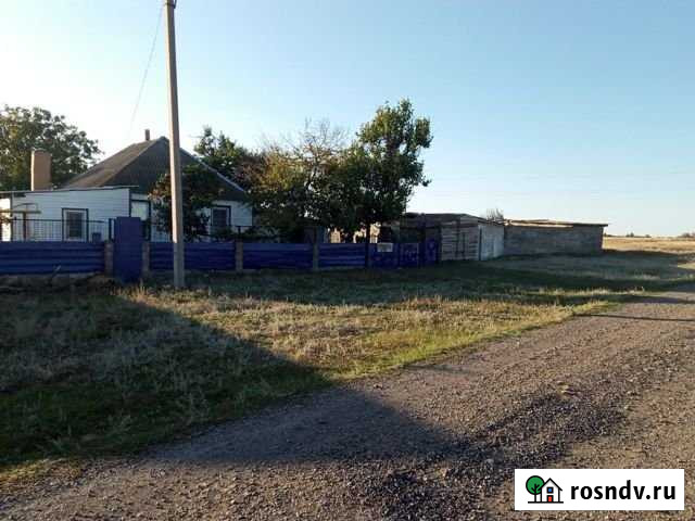 Дом 54 м² на участке 18 сот. на продажу в Цимлянске Цимлянск - изображение 1