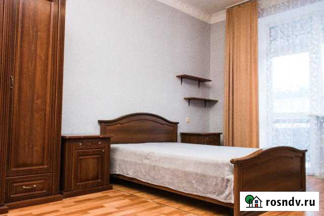 4-комнатная квартира, 150 м², 3/3 эт. в аренду посуточно в Балаково Балаково - изображение 1