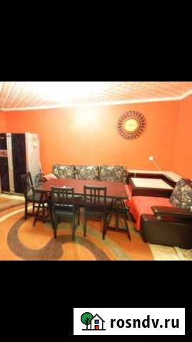 3-комнатная квартира, 95 м², 3/9 эт. в аренду посуточно в Абакане Абакан - изображение 1