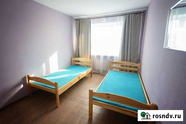 Комната 12 м² в 3-ком. кв., 1/5 эт. в аренду посуточно во Владивостоке Владивосток - изображение 1