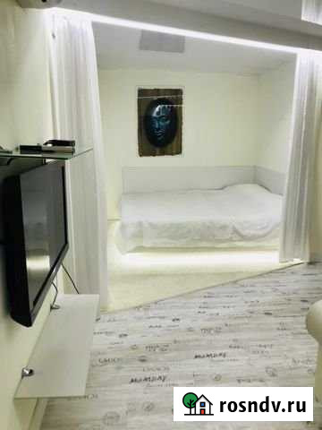 Коттедж 65 м² на участке 25 сот. в аренду посуточно в Петергофе Петергоф - изображение 1