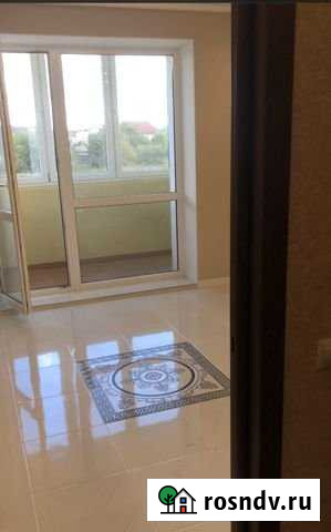 3-комнатная квартира, 73.6 м², 2/9 эт. в аренду на длительный срок в Калининграде Калининград - изображение 1