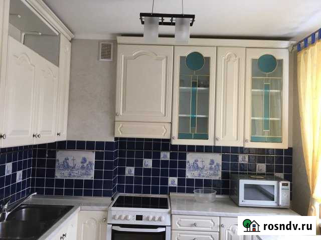 3-комнатная квартира, 65 м², 4/5 эт. в аренду на длительный срок в Ноябрьске Ноябрьск - изображение 1