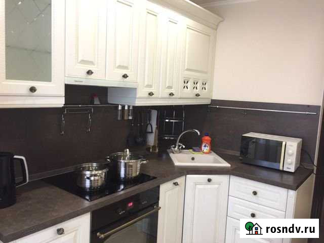 3-комнатная квартира, 61 м², 9/9 эт. в аренду на длительный срок в Тобольске Тобольск - изображение 1