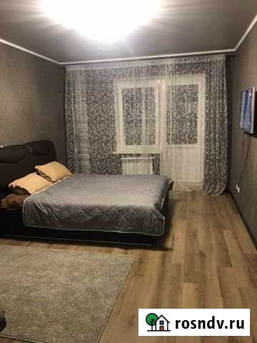 1-комнатная квартира, 45 м², 3/9 эт. в аренду посуточно в Смоленске Смоленск - изображение 1