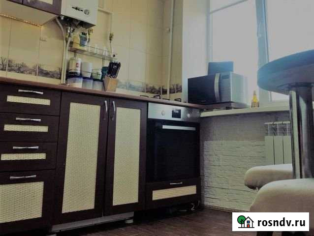 3-комнатная квартира, 60 м², 5/5 эт. в аренду на длительный срок в Симферополе Симферополь - изображение 1