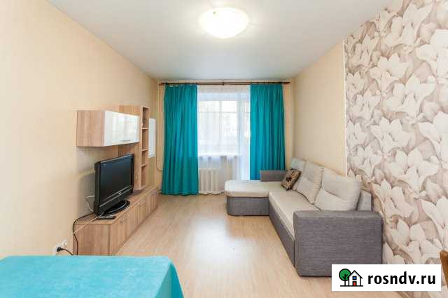 2-комнатная квартира, 60 м², 1/7 эт. в аренду посуточно в Перми Пермь - изображение 1