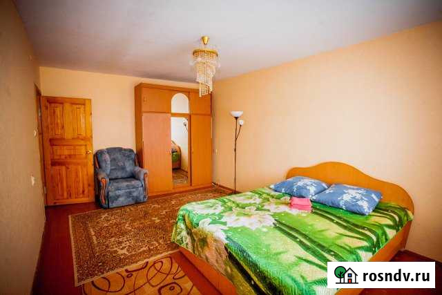 3-комнатная квартира, 80 м², 3/10 эт. в аренду посуточно в Нефтекамске Нефтекамск - изображение 1