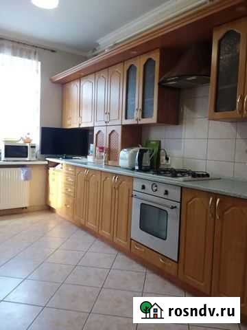 2-комнатная квартира, 70 м², 3/8 эт. в аренду на длительный срок в Калининграде Калининград - изображение 1