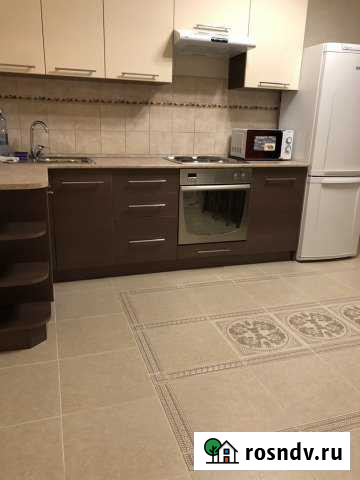 3-комнатная квартира, 85 м², 5/7 эт. в аренду на длительный срок в Абакане Абакан - изображение 1