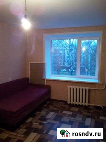 Комната 18 м² в 1-ком. кв., 4/5 эт. в аренду на длительный срок в Нижнекамске Нижнекамск - изображение 1