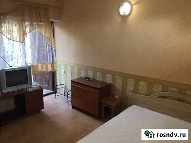 1-комнатная квартира, 30 м², 1/3 эт. в аренду на длительный срок в Севастополе Севастополь - изображение 1
