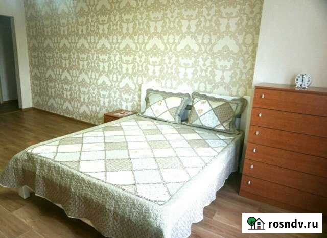 2-комнатная квартира, 80 м², 8/10 эт. в аренду посуточно в Иркутске Иркутск - изображение 1