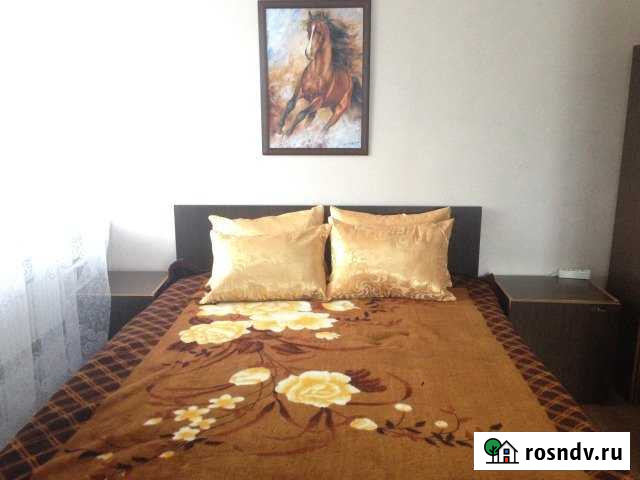 1-комнатная квартира, 35 м², 4/5 эт. в аренду посуточно в Орске Орск - изображение 1