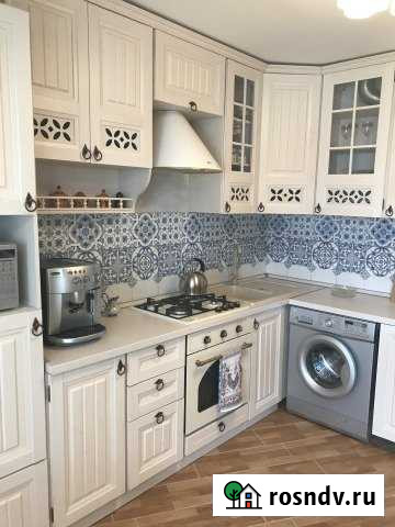 2-комнатная квартира, 65 м², 4/9 эт. в аренду посуточно в Ялте Ялта - изображение 1