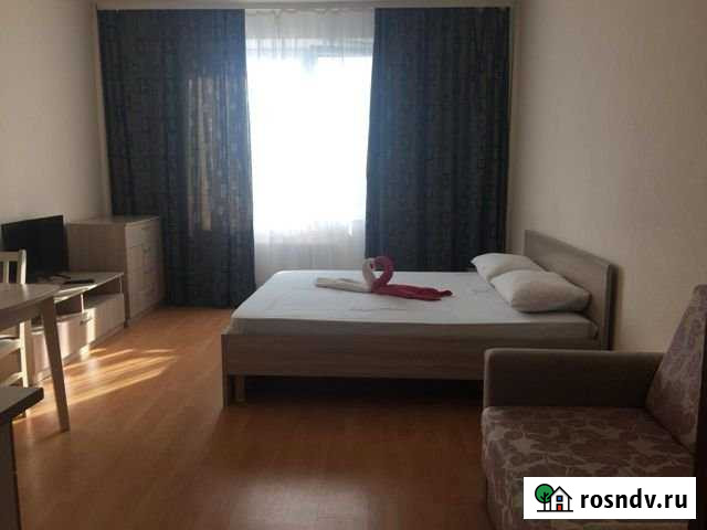 1-комнатная квартира, 38 м², 6/8 эт. в аренду посуточно в Пскове Псков - изображение 1