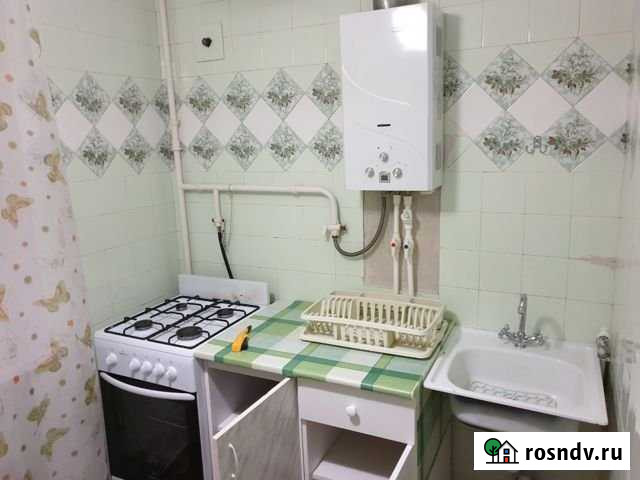 Комната 61 м² в 3-ком. кв., 4/5 эт. в аренду на длительный срок в Азове Азов - изображение 1