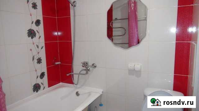 3-комнатная квартира, 54 м², 1/5 эт. в аренду посуточно в Рубцовске Рубцовск - изображение 1