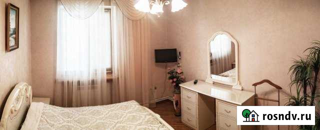 2-комнатная квартира, 60 м², 2/3 эт. в аренду посуточно в Севастополе Севастополь - изображение 1