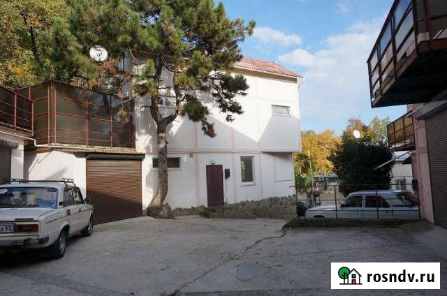 Таунхаус 163.5 м² на участке 1.5 сот. на продажу в Ялте Ялта - изображение 1