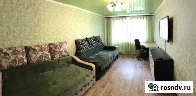 2-комнатная квартира, 45 м², 2/5 эт. в аренду посуточно в Междуреченске Кемеровской области Междуреченск - изображение 1