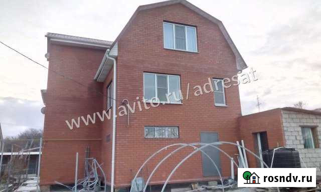 Коттедж 197.4 м² на участке 7.6 сот. на продажу в Волгограде Волгоград - изображение 1