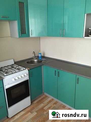 1-комнатная квартира, 44 м², 7/10 эт. в аренду посуточно в Железногорске Курской области Железногорск - изображение 1