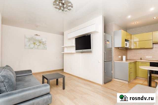 2-комнатная квартира, 45 м², 2/6 эт. в аренду посуточно в Екатеринбурге Екатеринбург - изображение 1