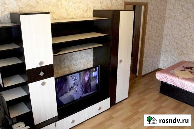 1-комнатная квартира, 42 м², 1/10 эт. в аренду посуточно в Великих Луках Великие Луки - изображение 1